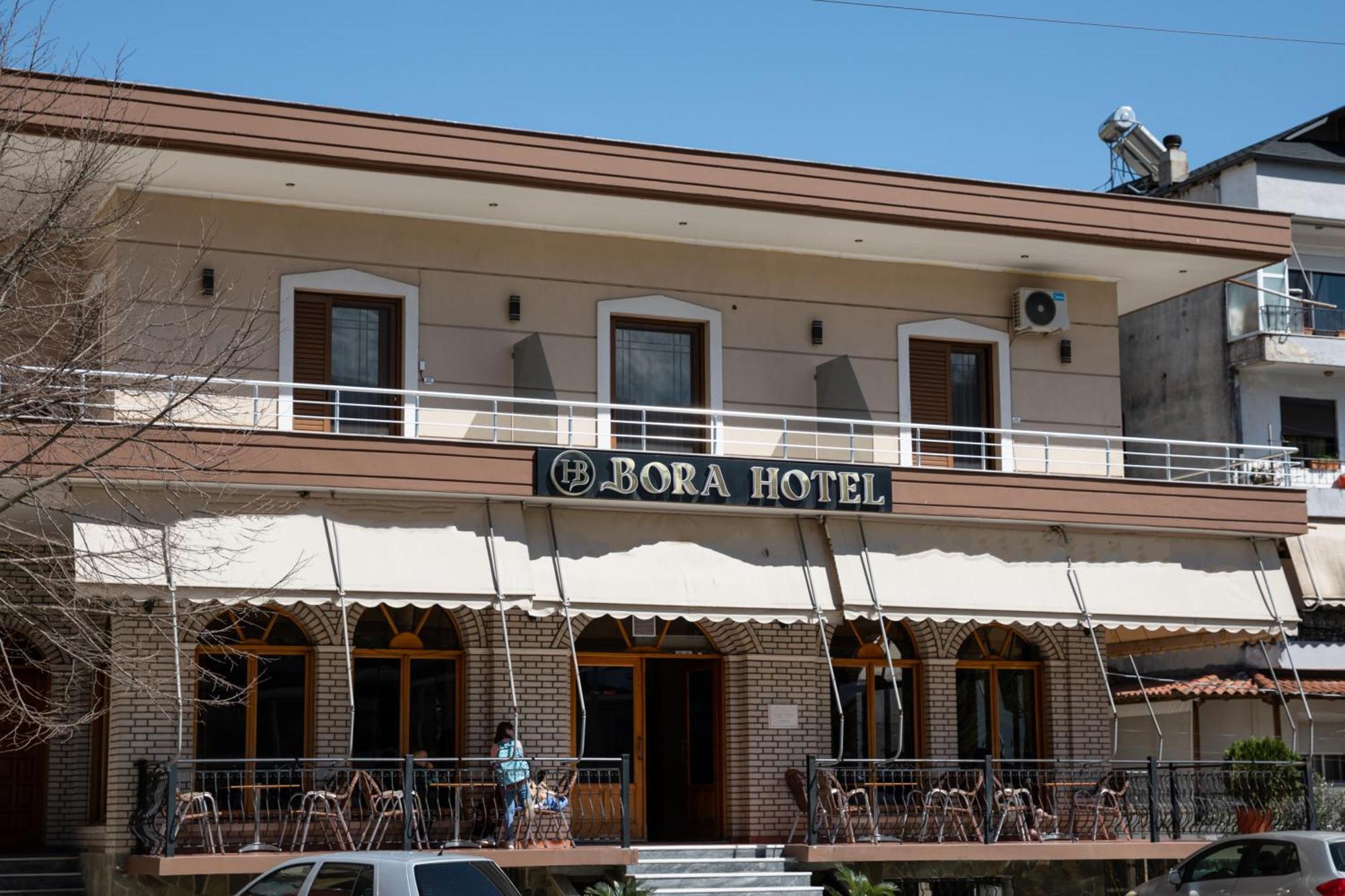 Bora Hotel Гирокастра Экстерьер фото